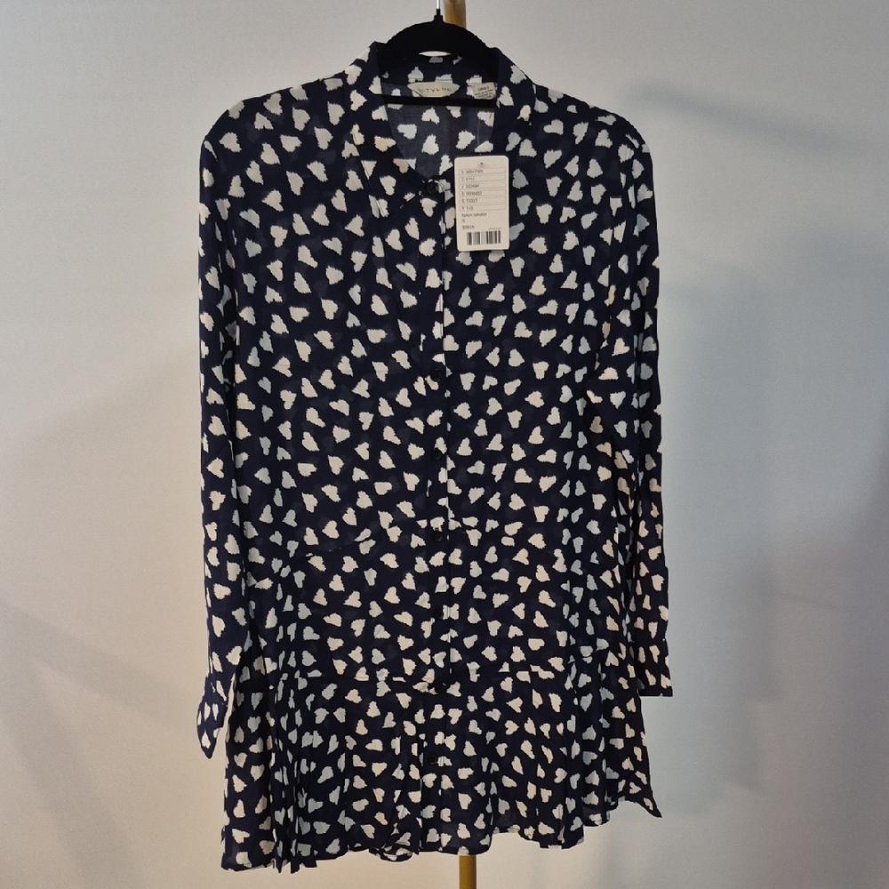 Women's Navy and White Patterned Top